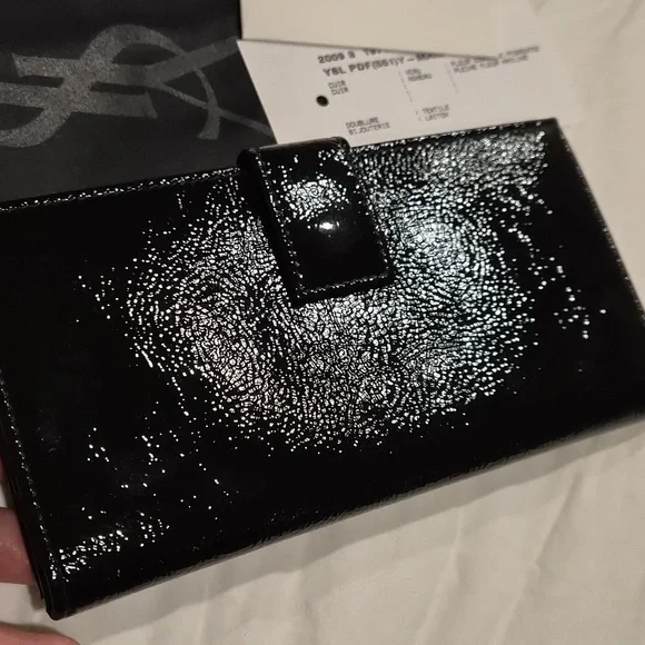 YSL Yves Saint Laurent Black and Gold Wallet - Picture 5 of 11
